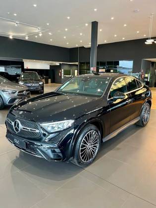 MERCEDES-BENZ GLC 300 2.0 MHEV AMG LINE COUPÉ 4MATIC 9G-TRONIC